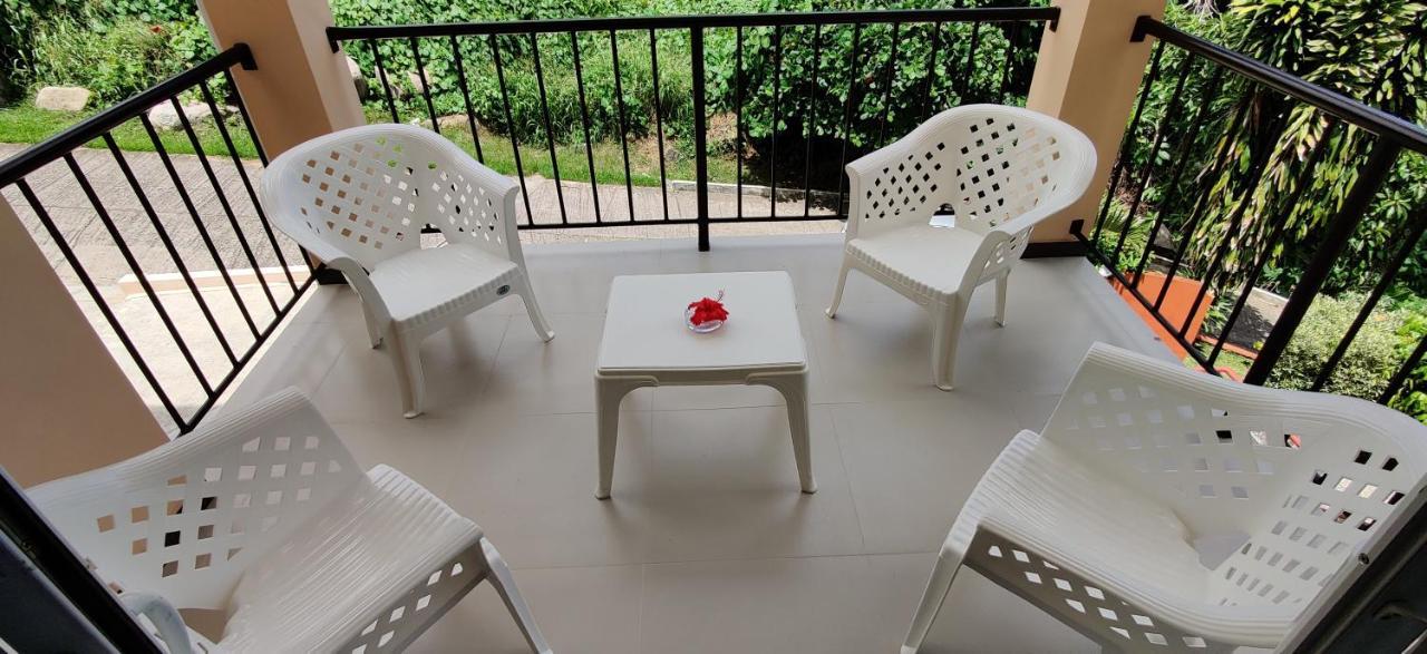 Jaidss Holiday Apartments 1 Anse aux Pins Exterior photo